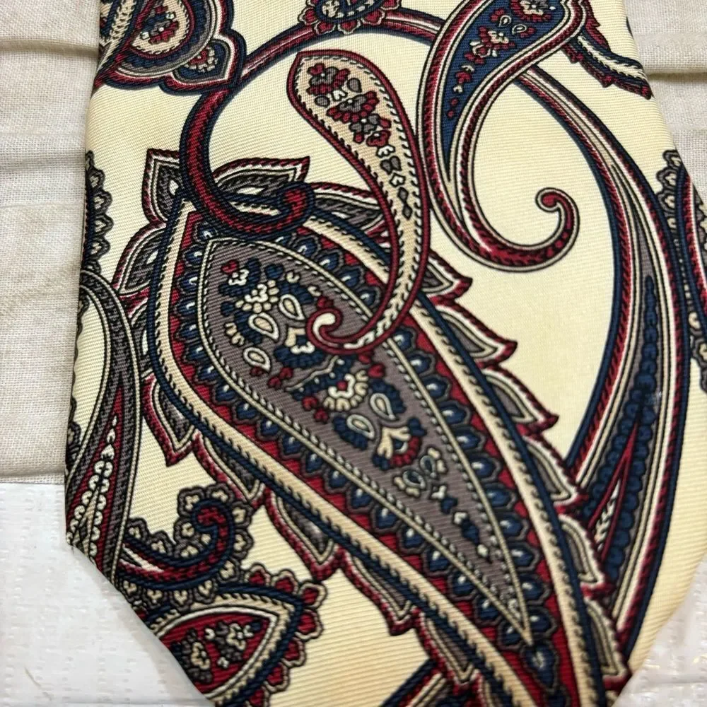 Men’s Vintage Christian Dior 100% Silk Paisley Print‎ Tie